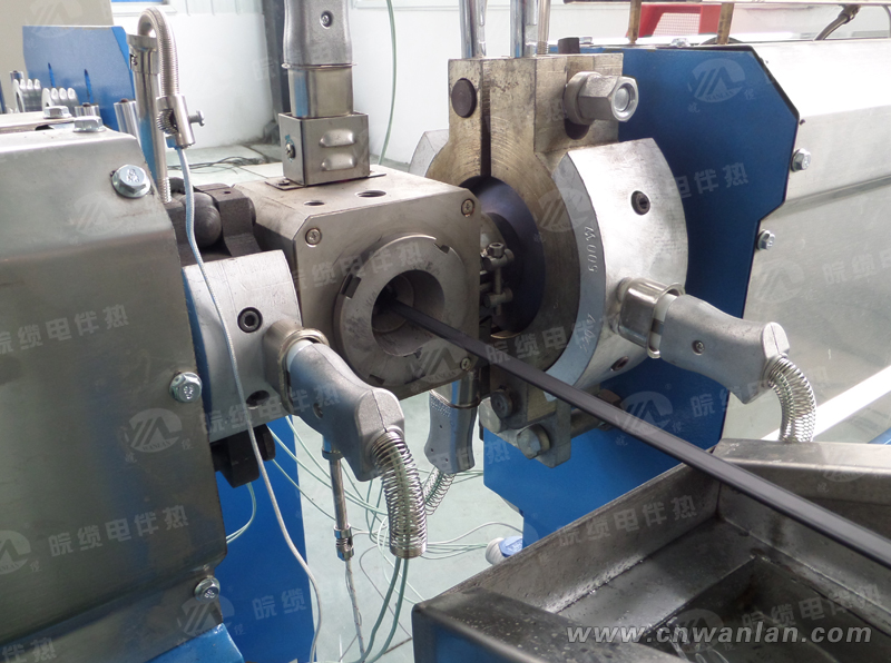 电伴热带芯带生产